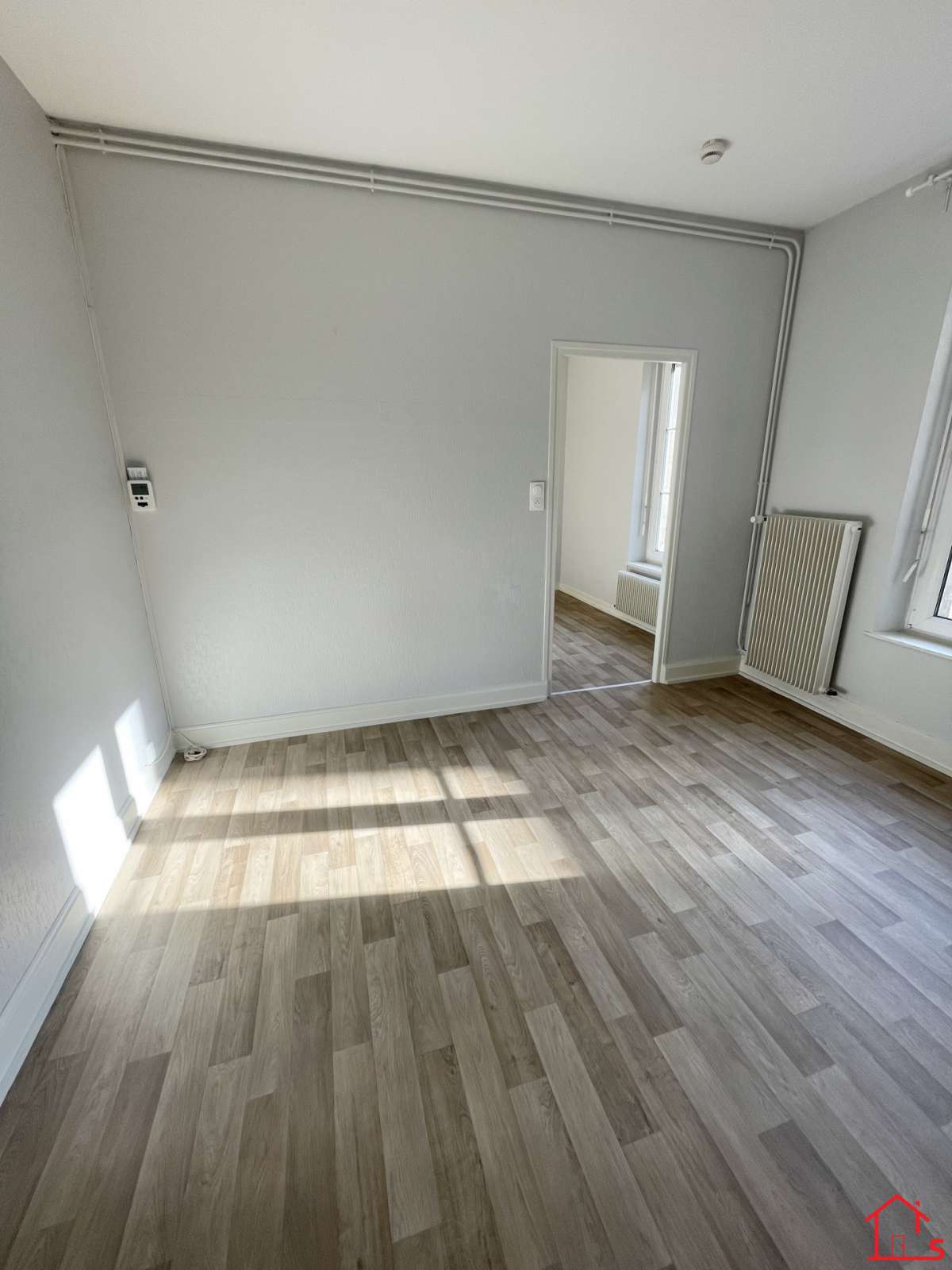 Appartement F2 rénové proche fac de Lettres à NANCY *